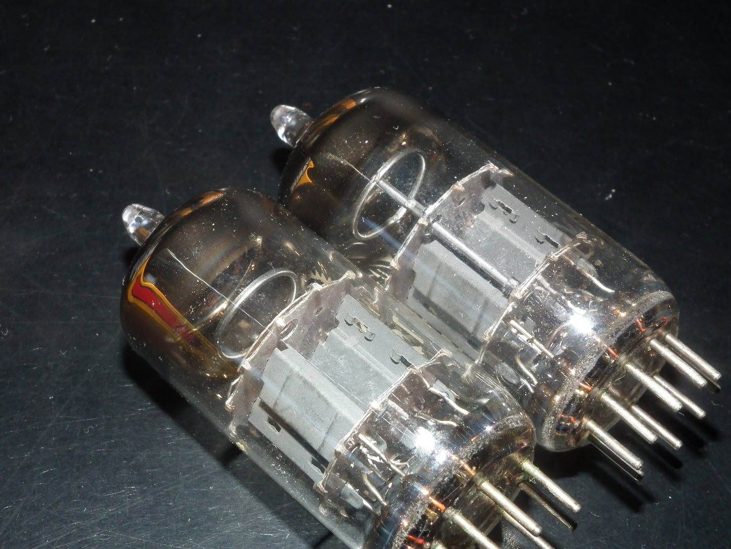 12AT7 Valvo ECC81 Matched pair Hamburg plant VF2 code