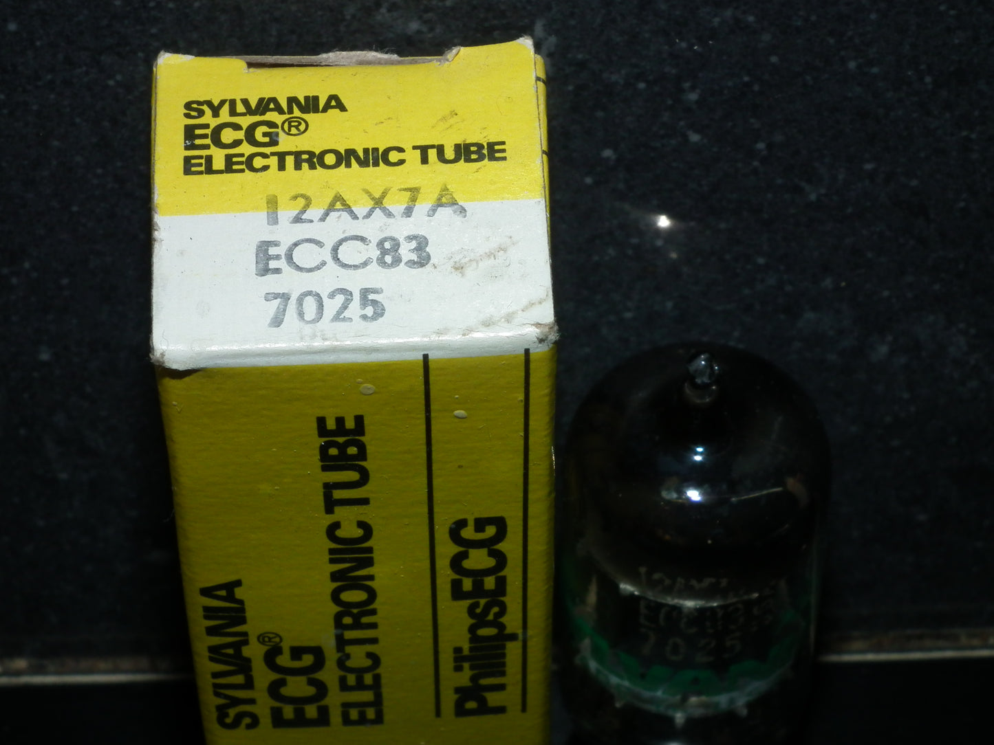 12AX7A Sylvania ECC83 7025 NOS NIB Long Anodes Single
