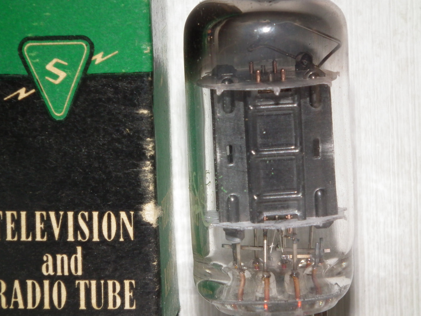 12AX7 Sylvania ECC83 NOS NIB Square Getter Long Black Anodes