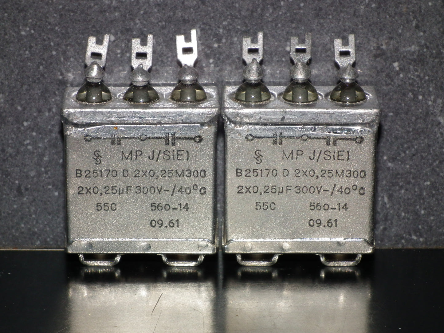 Two vintage Siemens Klangfilm PIO capacitors 2x0.25uF/300V glass end seal 1961
