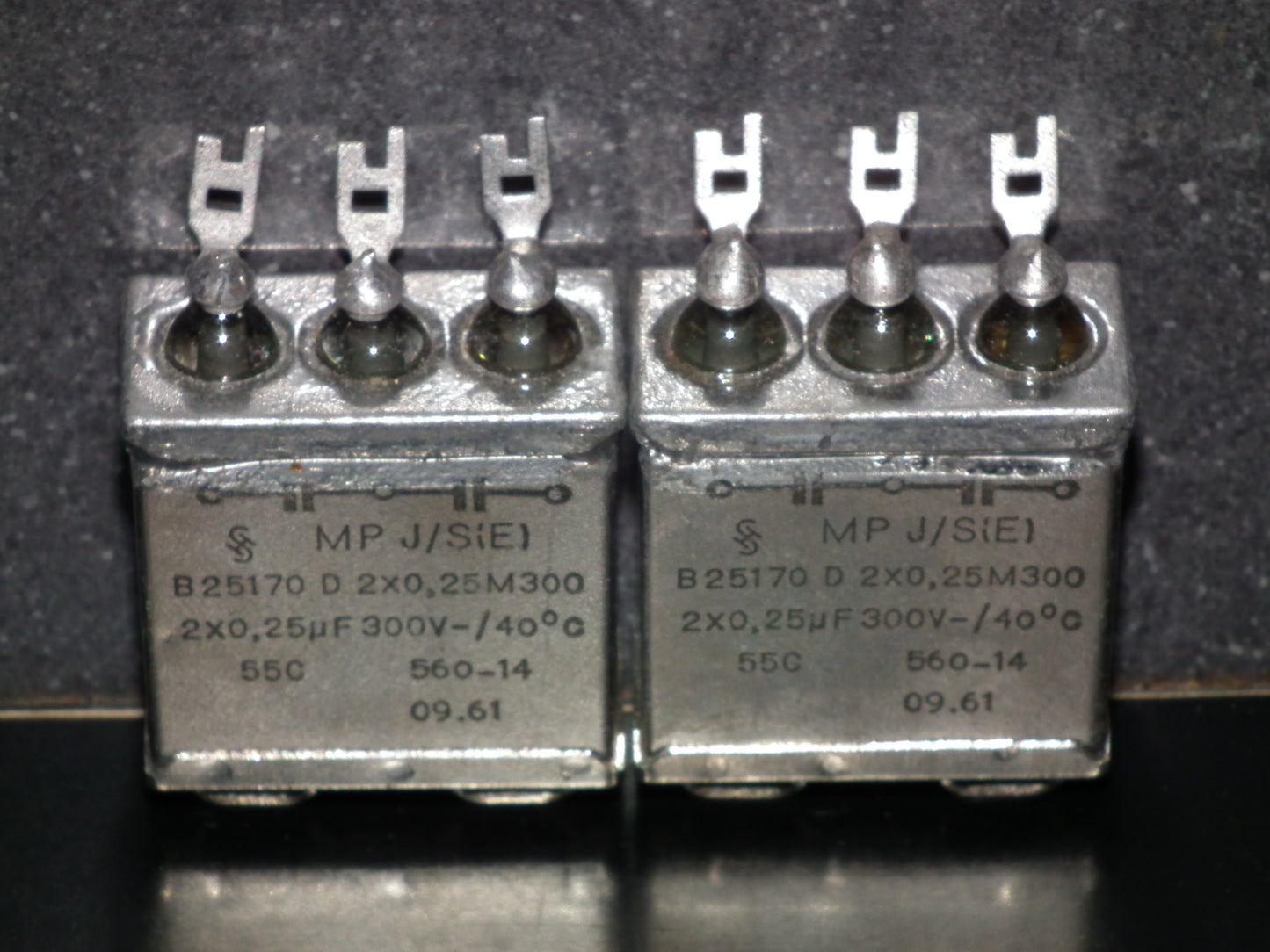 Two vintage Siemens Klangfilm PIO capacitors 2x0.25uF/300V glass end seal 1961
