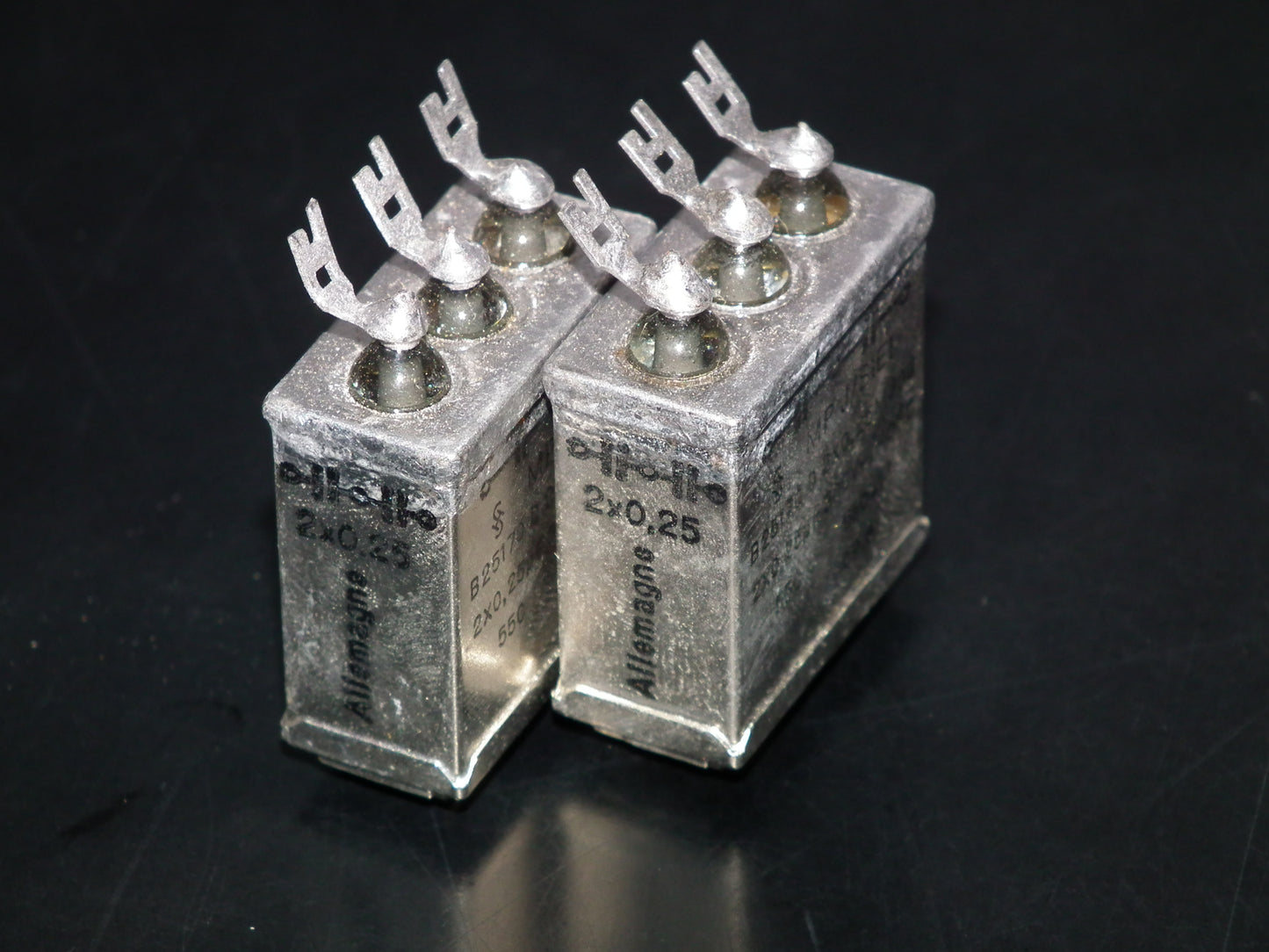 Two vintage Siemens Klangfilm PIO capacitors 2x0.25uF/300V glass end seal 1961
