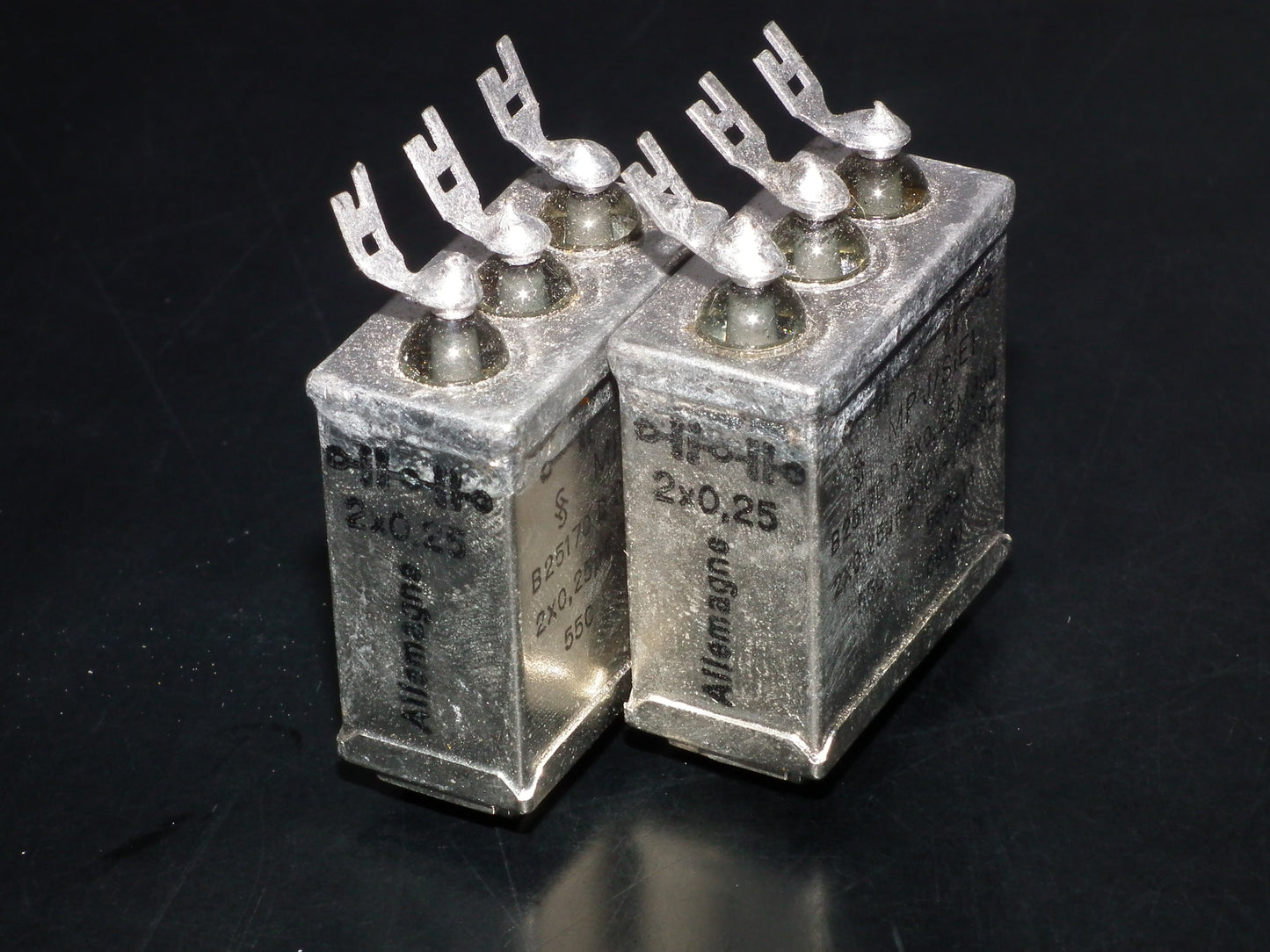 Two vintage Siemens Klangfilm PIO capacitors 2x0.25uF/300V glass end seal 1961