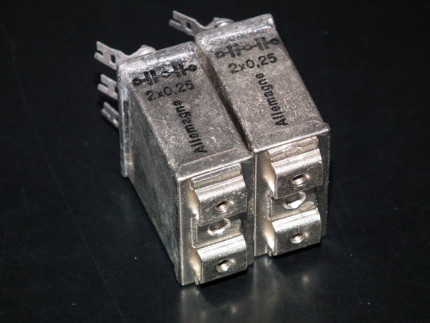 Two vintage Siemens Klangfilm PIO capacitors 2x0.25uF/300V glass end seal 1961