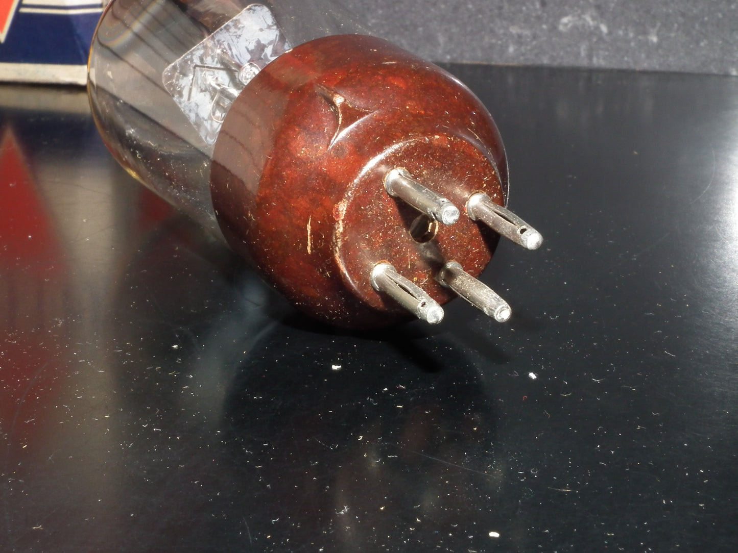 43IU Cossor 43-IU rectifier RARE Brown One Rib Base NOS NIB