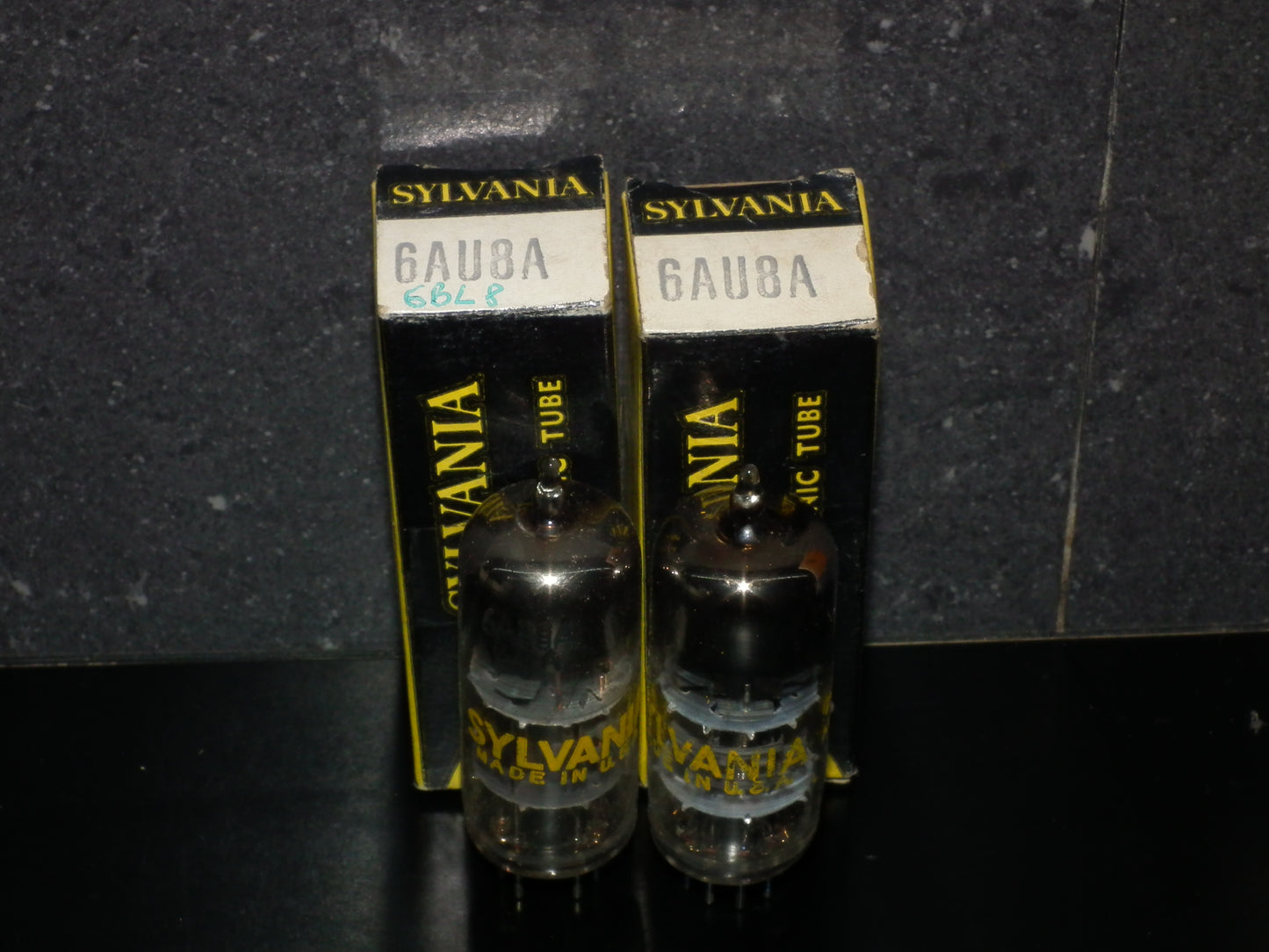 One 1 pcs Sylvania 6AU8A NOS NIB Copper grid posts (Copy)
