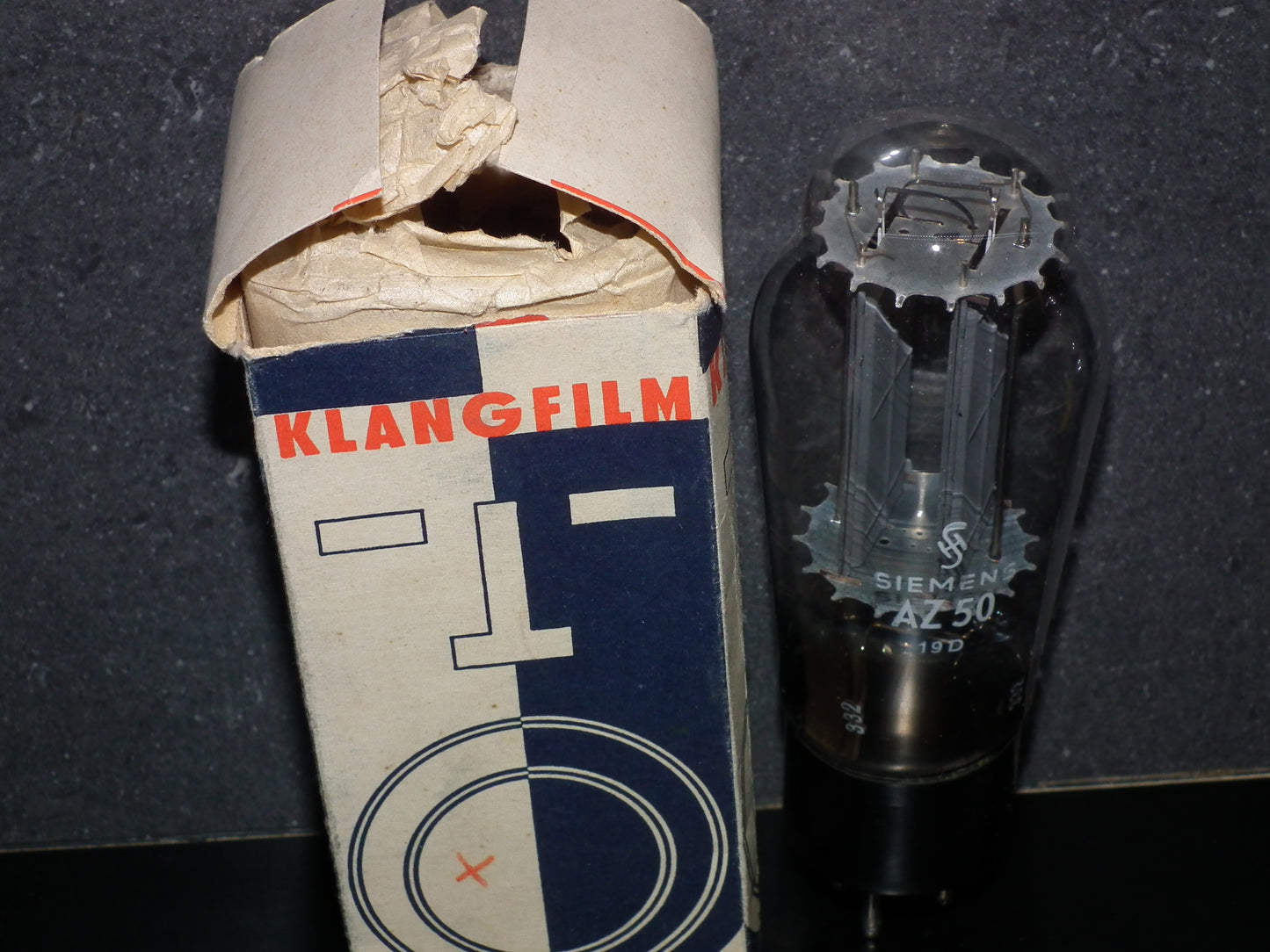 AZ50 Mullard Siemens NOS NIB rectifier Square Getter