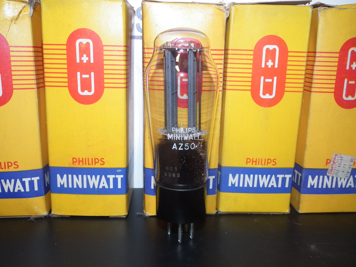 AZ50 Mullard Philips rectifier NOS NIB, dual OO getter, Blackburn 1963