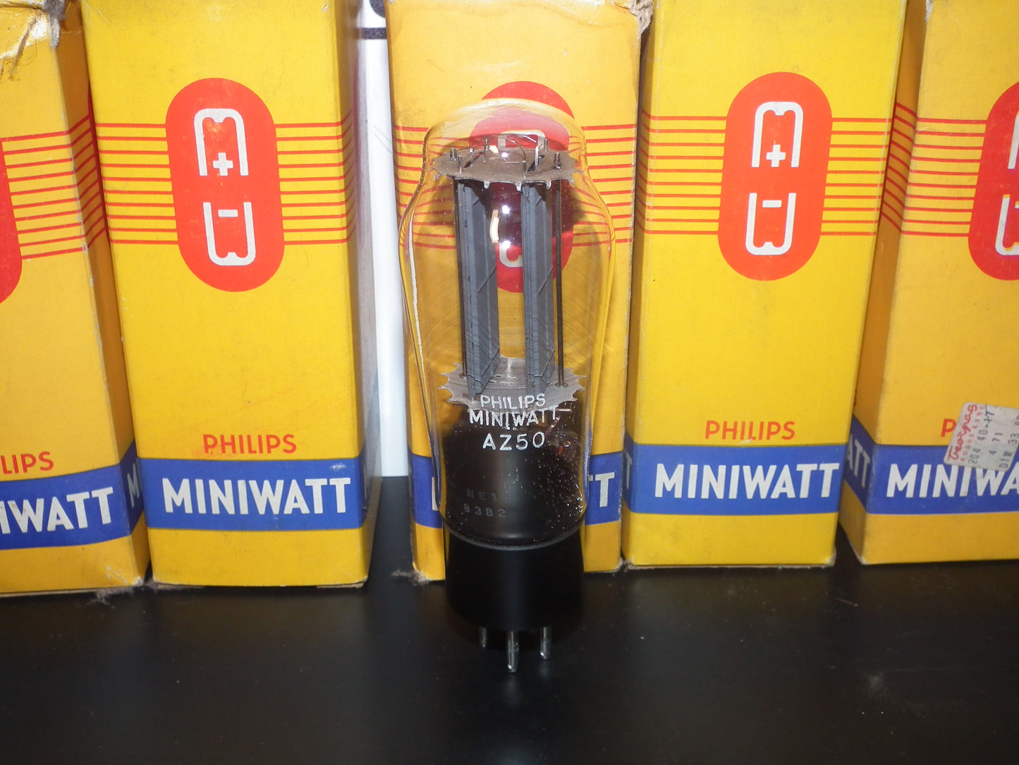 AZ50 Mullard Philips rectifier NOS NIB, dual OO getter, Blackburn 1963