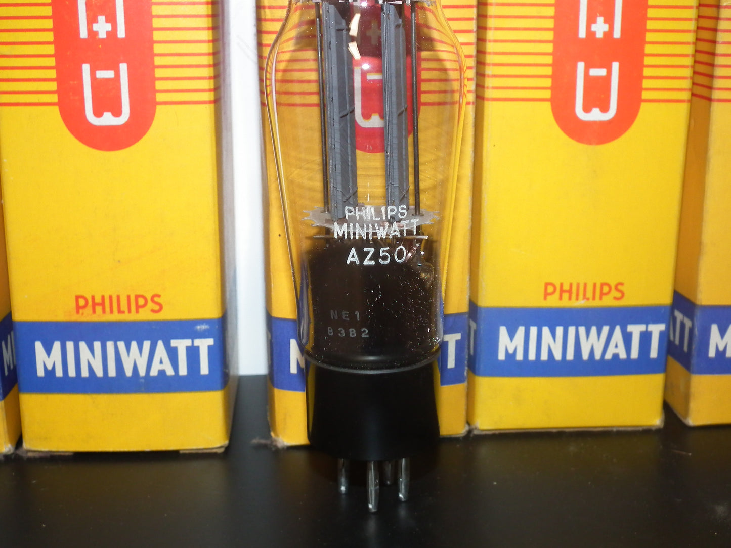 AZ50 Mullard Philips rectifier NOS NIB, dual OO getter, Blackburn 1963