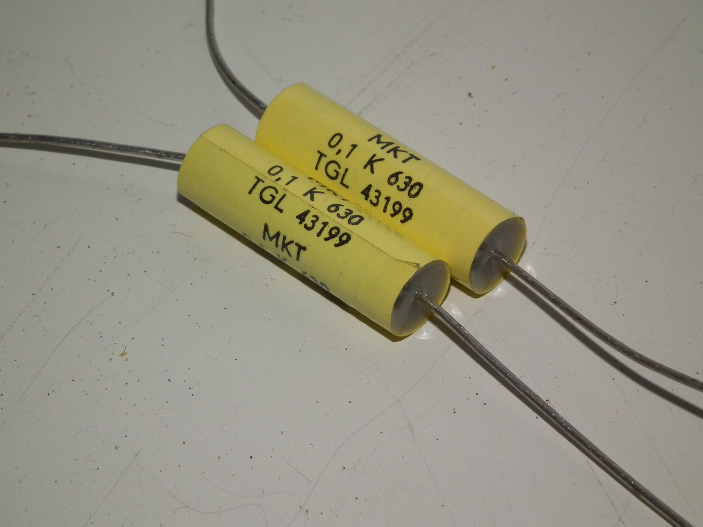 Two ARCOTRONICS MKT capacitors 0.1 uF 630V Metalized film Hi End Tube Audio