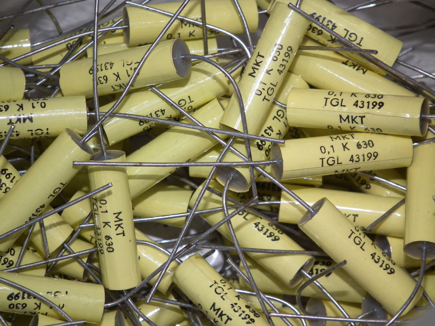 Two ARCOTRONICS MKT capacitors 0.1 uF 630V Metalized film Hi End Tube Audio