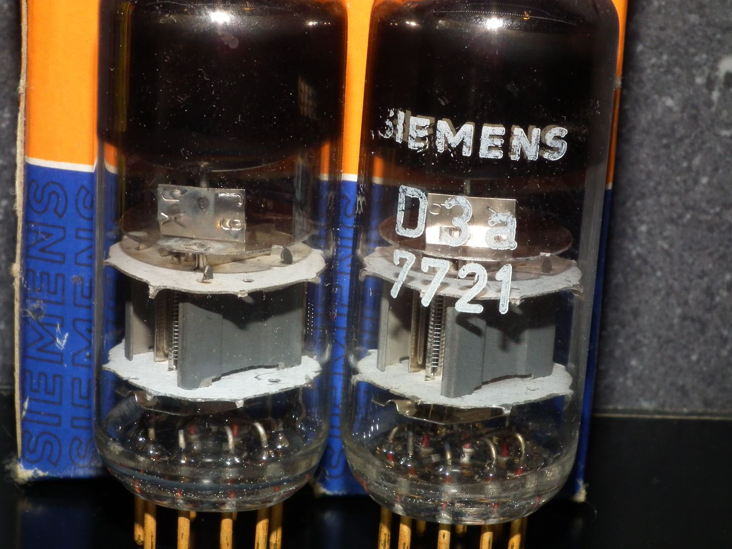 Matched Pair D3a Siemens 7721 NOS NIB Gold pins