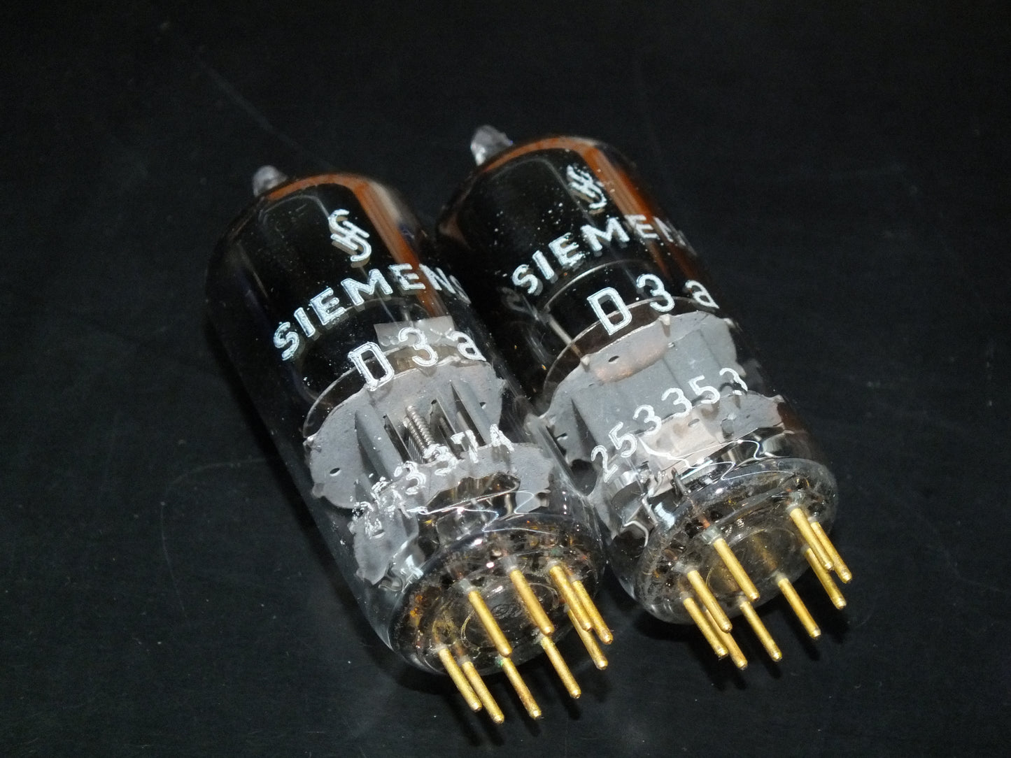 Platinum Matched Pair D3a Siemens 7721 NOS NIB Gold pins