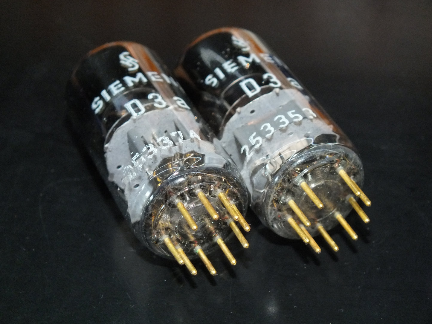 Platinum Matched Pair D3a Siemens 7721 NOS NIB Gold pins