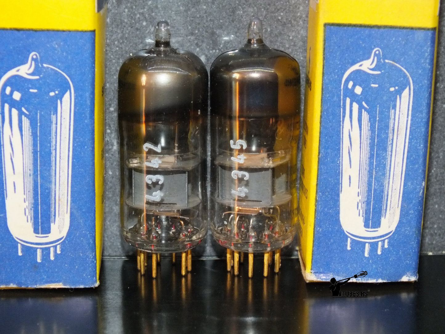 Matched Pair D3a Siemens PINCHED WAIST 7721 NOS NIB Gold pins