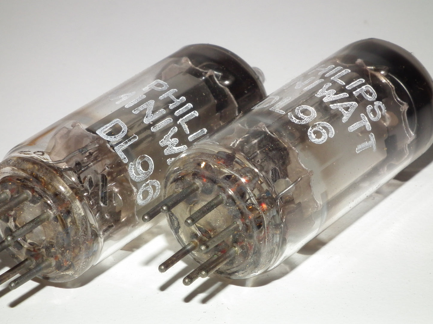 DL96 Philips NOS Platinum matched pair rare old type Valvo