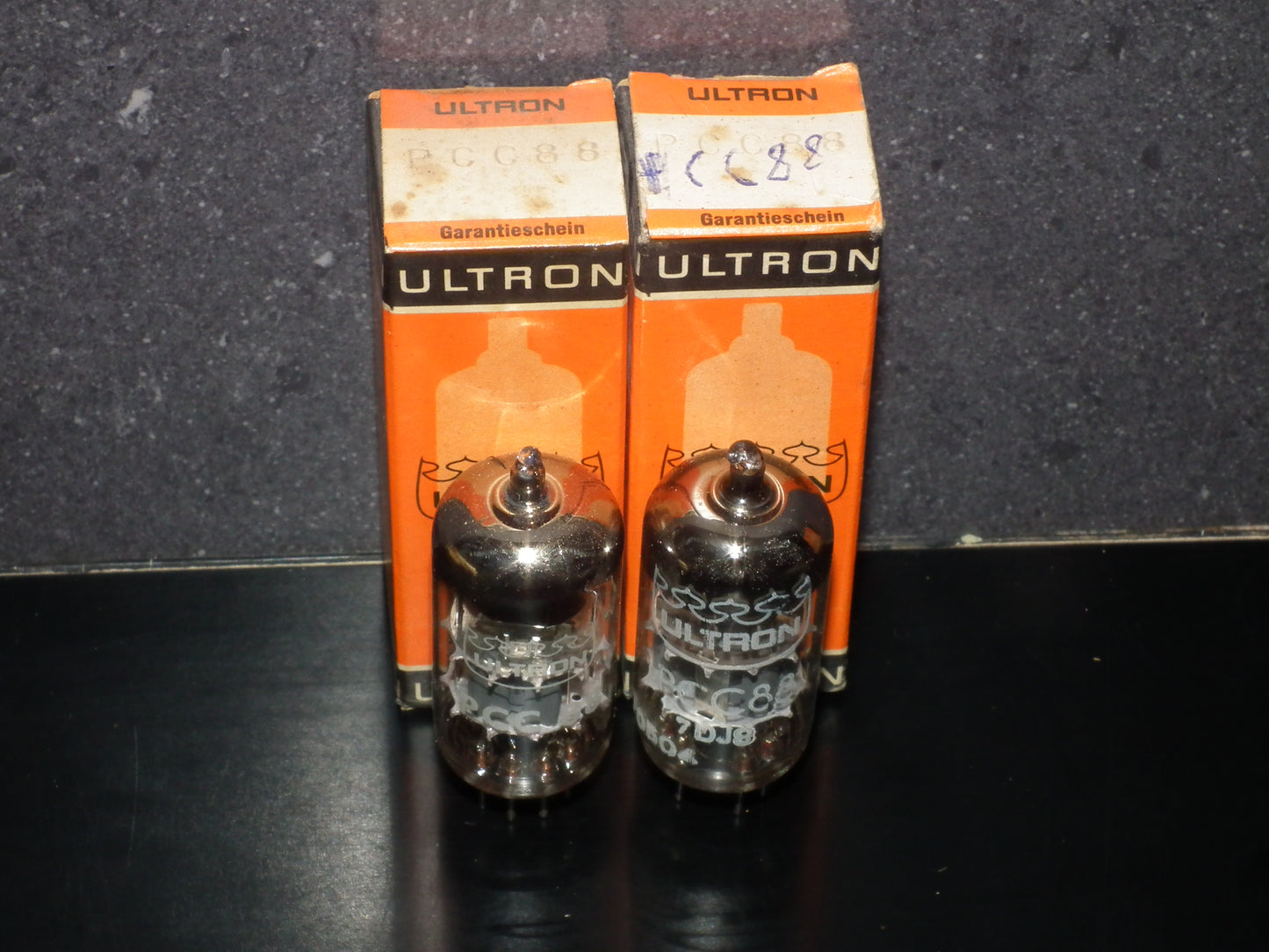 PCC88 ULTRON 7DJ8 Platinum Matched Pair NOS NIB RARE Made in 60s