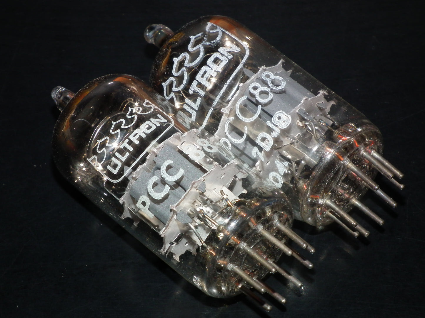 PCC88 ULTRON 7DJ8 Platinum Matched Pair NOS NIB RARE Made in 60s