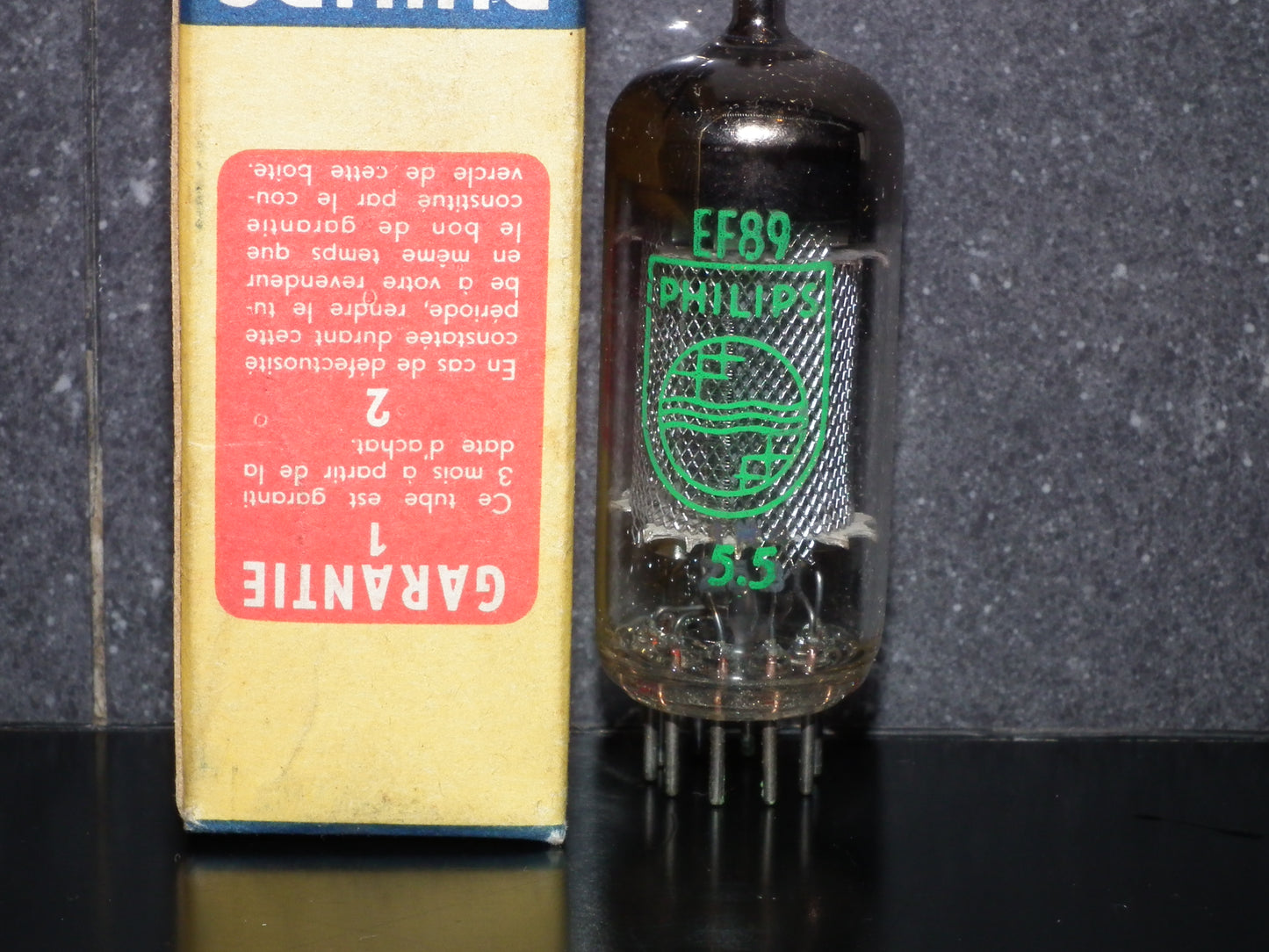 EF89 Philips NOS NIB Old Type