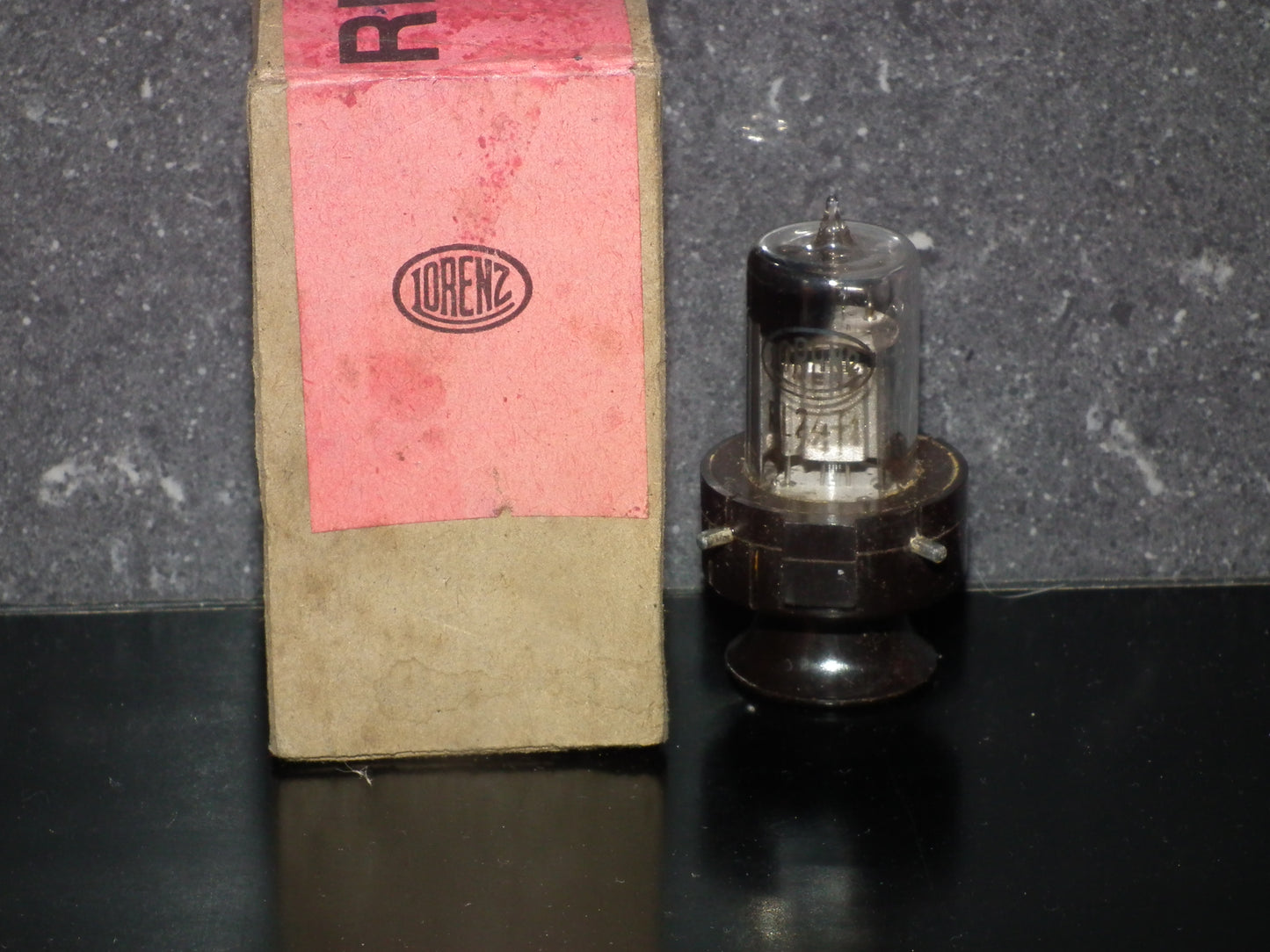 RL2.4T1 Lorenz Wehrmacht Triode NOS NEW