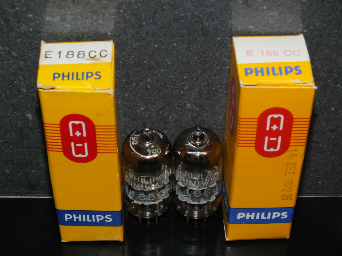 Platinum Matched Pair E188CC Philips 7308 NOS NIB 60s Two Tubes