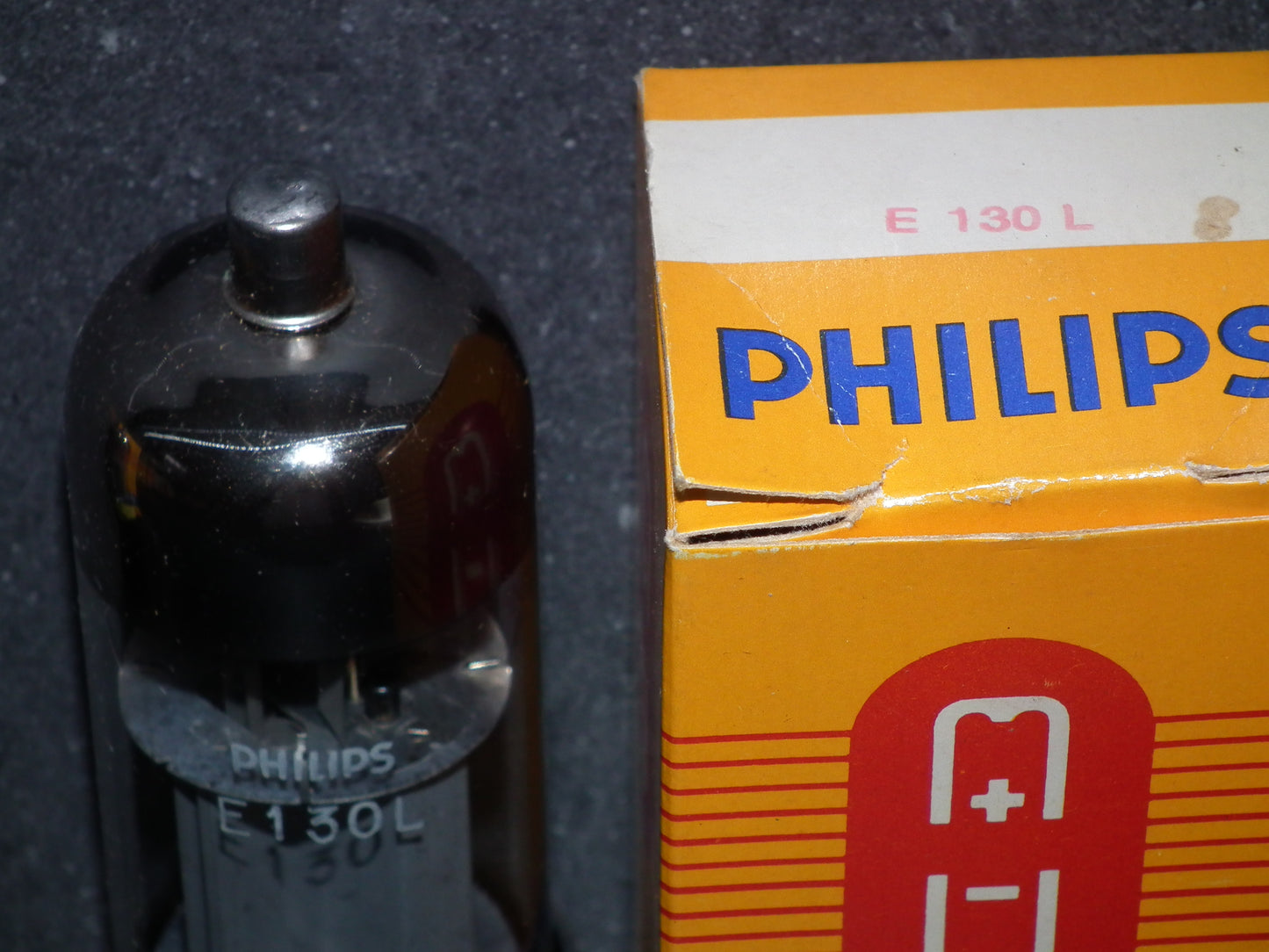 E130L Philips Valvo NOS NIB (7534)