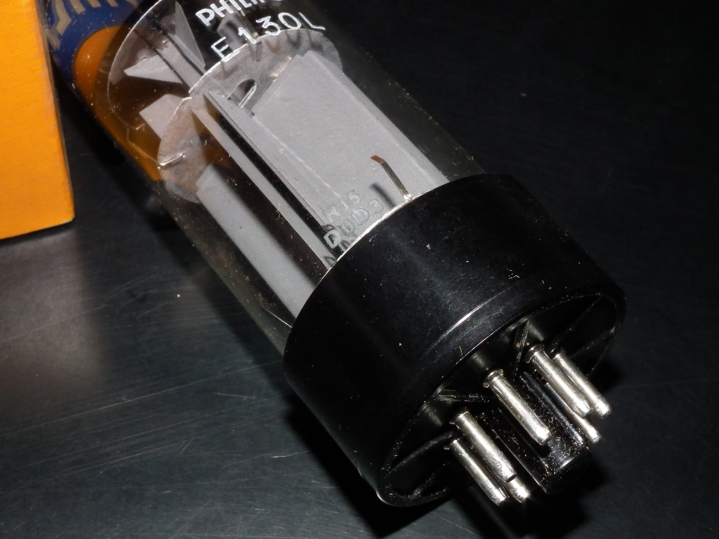 E130L Philips Valvo NOS NIB (7534)