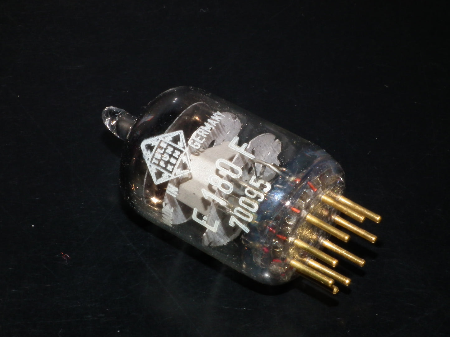 Telefunken E180F 6688 6J9P NOS NIB Gold pin Heerlen Tube plant, made back in 60s