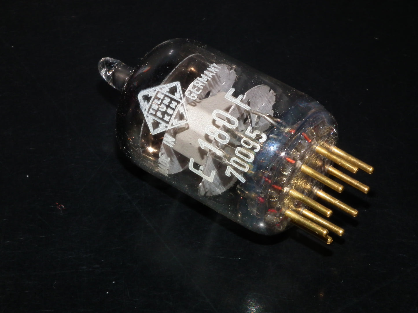 Telefunken E180F 6688 6J9P NOS NIB Gold pin Heerlen Tube plant, made back in 60s