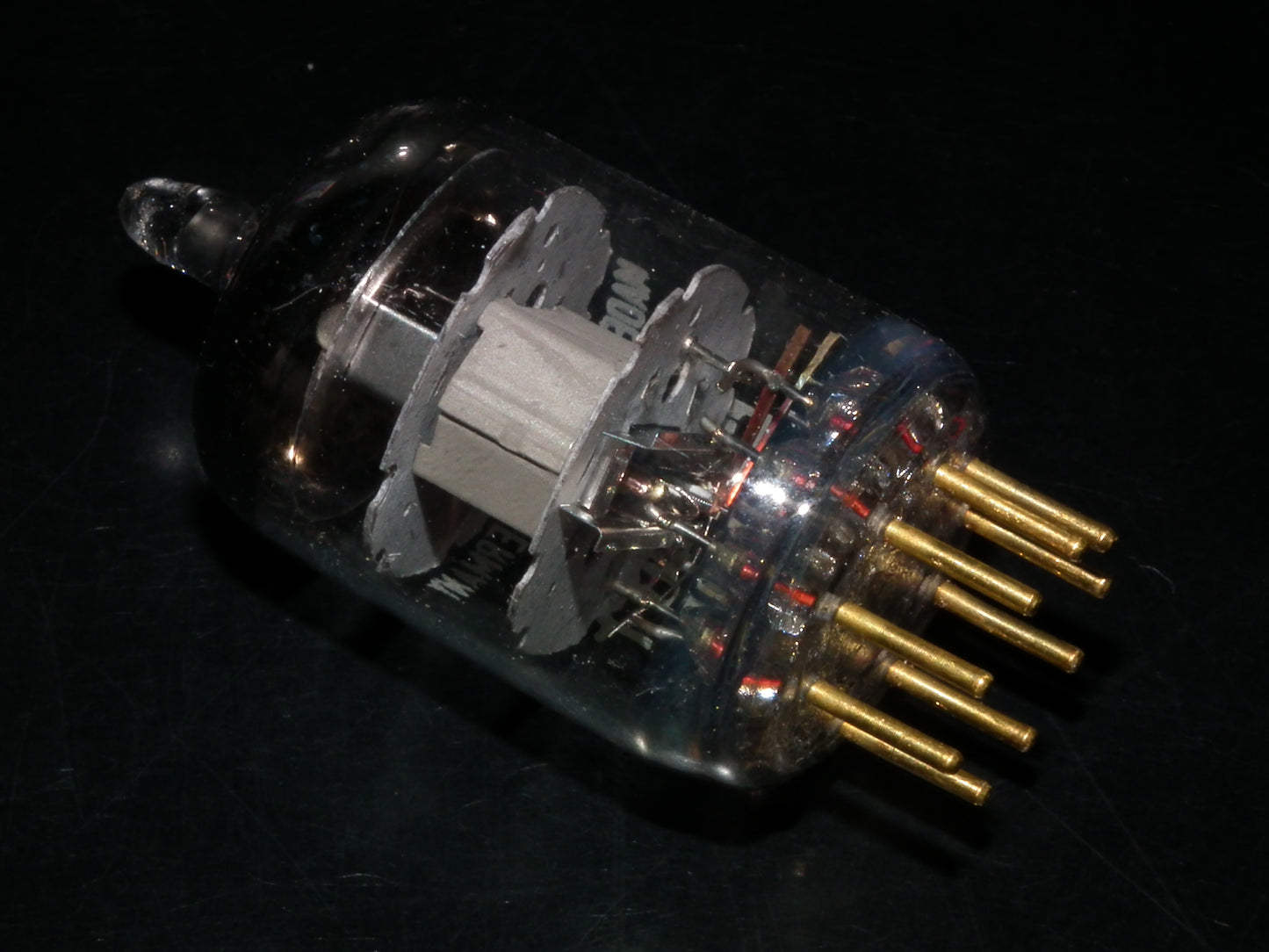 Telefunken E180F 6688 6J9P NOS NIB Gold pin Heerlen Tube plant, made back in 60s