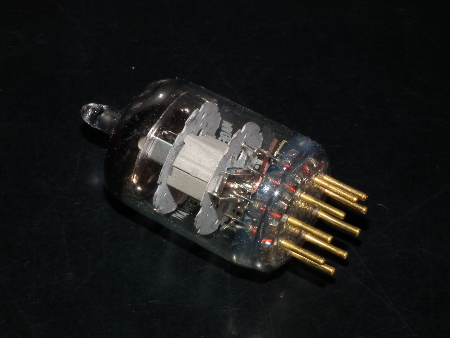 Telefunken E180F 6688 6J9P NOS NIB Gold pin Heerlen Tube plant, made back in 60s