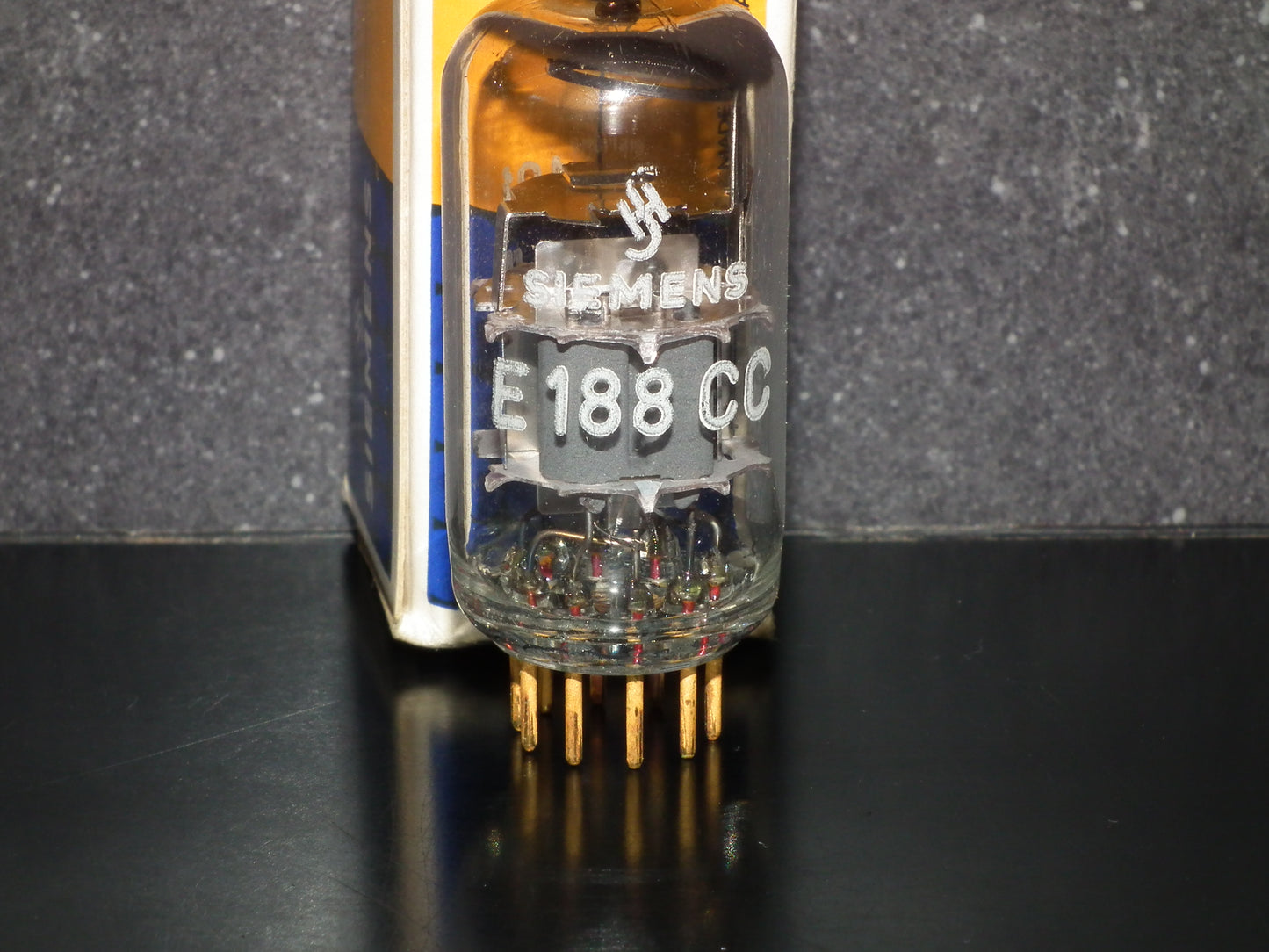 E188CC Siemens 7308 Dual Stage Getter 1968 NOS NIB