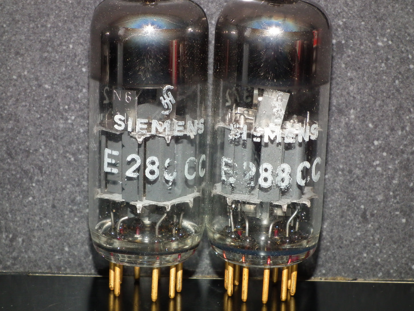 E288CC Siemens 8223 Platinum Matched Pair NOS Munich Tube Plant (Copy)