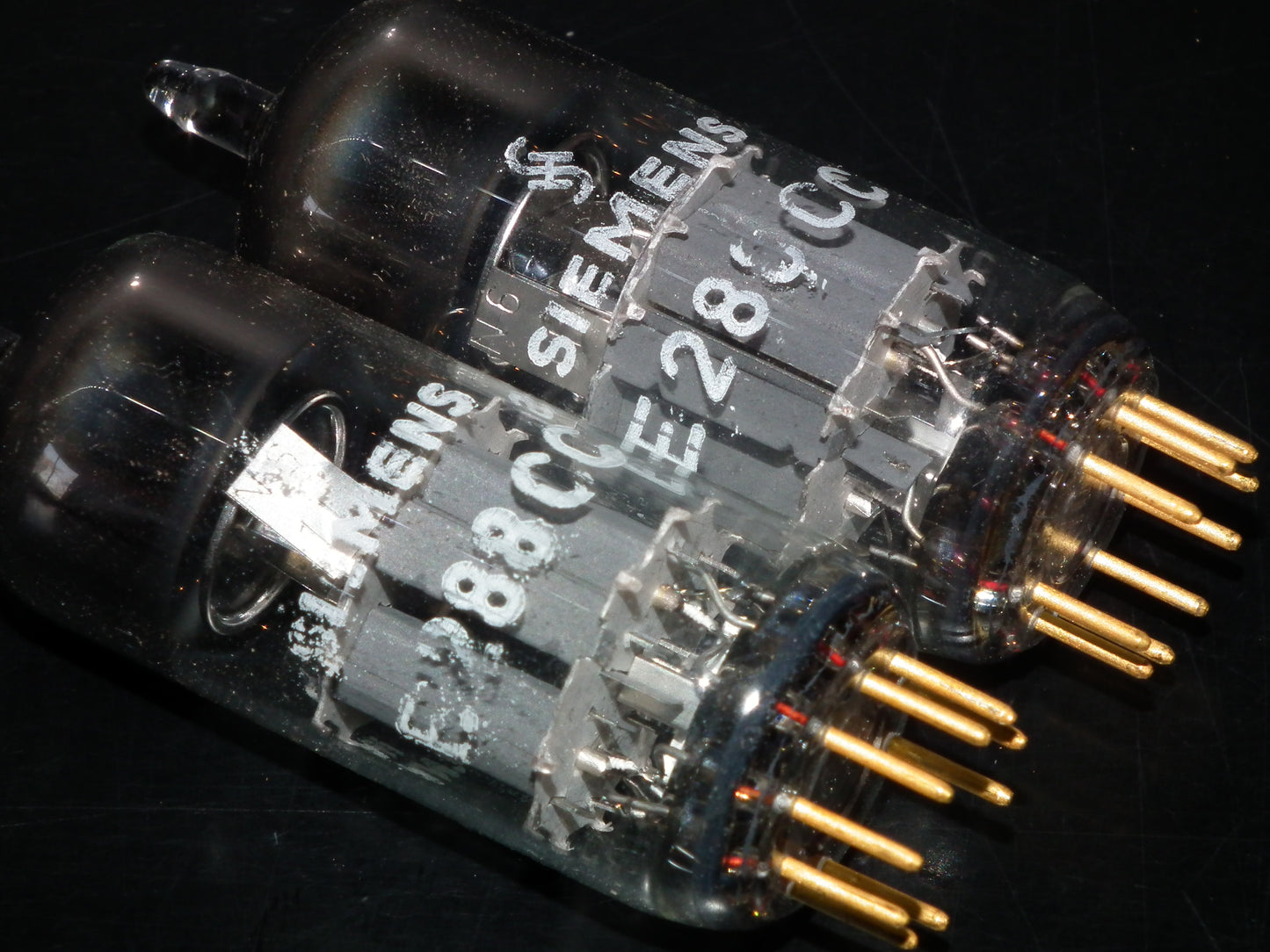 E288CC Siemens 8223 Platinum Matched Pair NOS Munich Tube Plant (Copy)