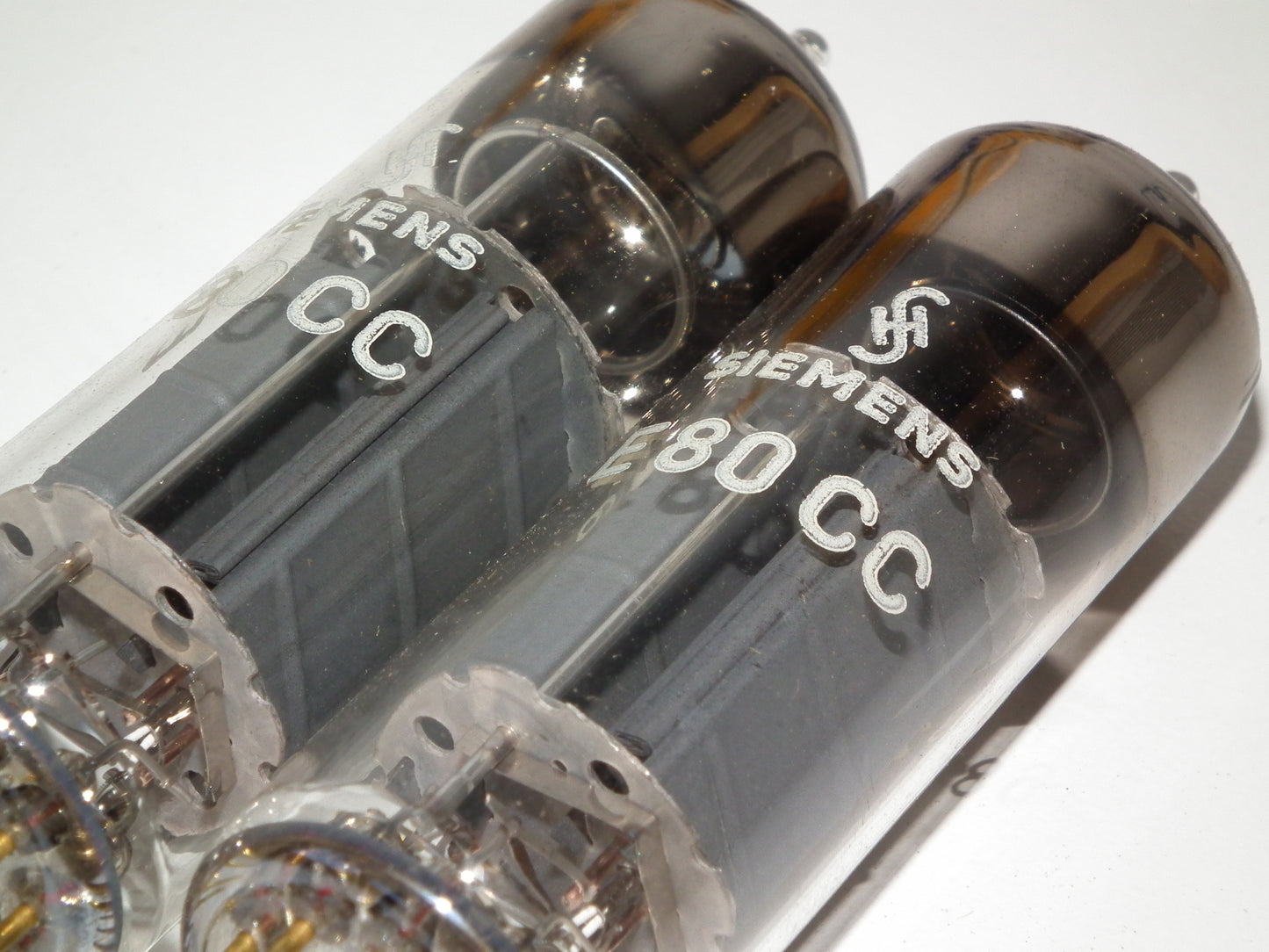 Siemens E80CC 6085 Platinum Matched pair NOS Holland Heerlen 1967