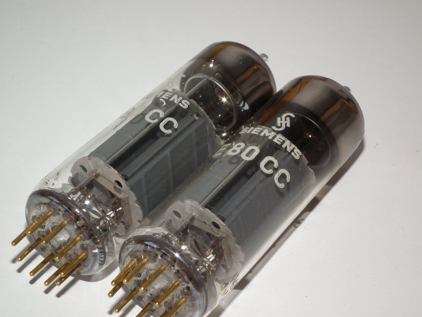Siemens E80CC 6085 Platinum Matched pair NOS Holland Heerlen 1967