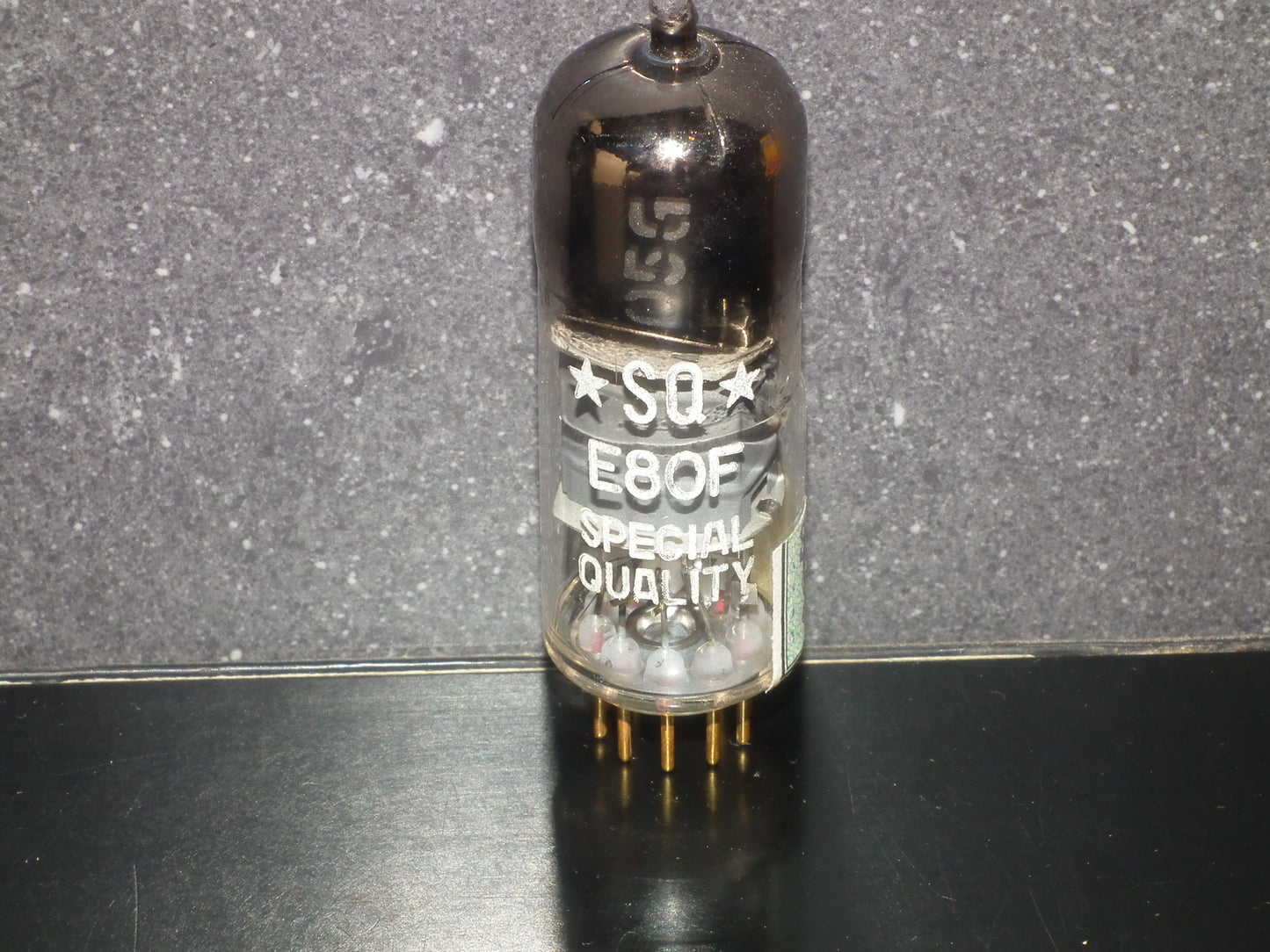 E80F Philips 6084 RARE D GETTER Pinched Waist Heerlen 1957 NOS