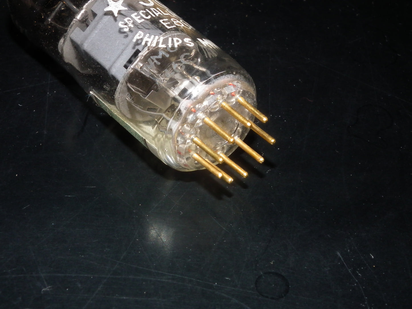 E80F Philips 6084 RARE D GETTER Pinched Waist Heerlen 1957 NOS