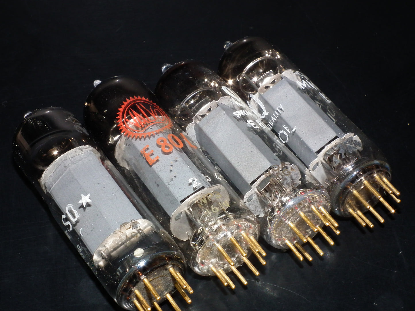 E80L Philips 6227 Gold Pins SQ Four pcs (4 pcs)