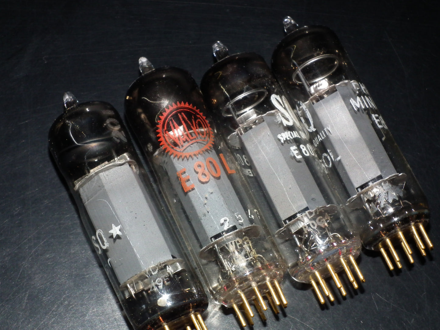 E80L Philips 6227 Gold Pins SQ Four pcs (4 pcs)
