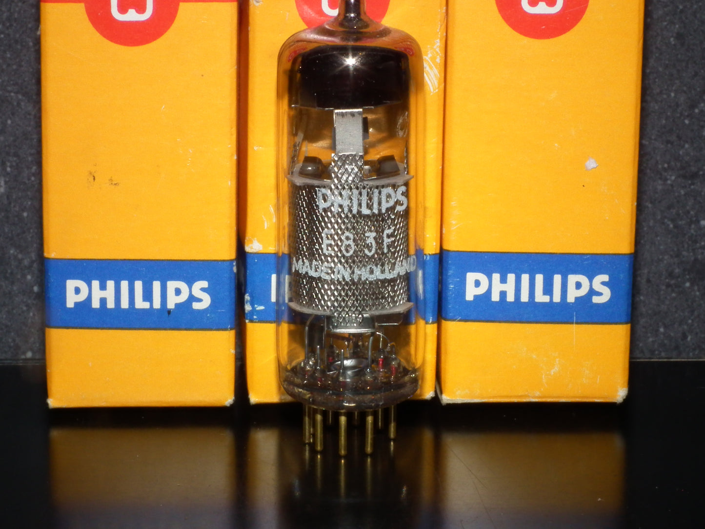 E83F Philips 6689 NOS NIB Heerlen Big round getter LOW Noise