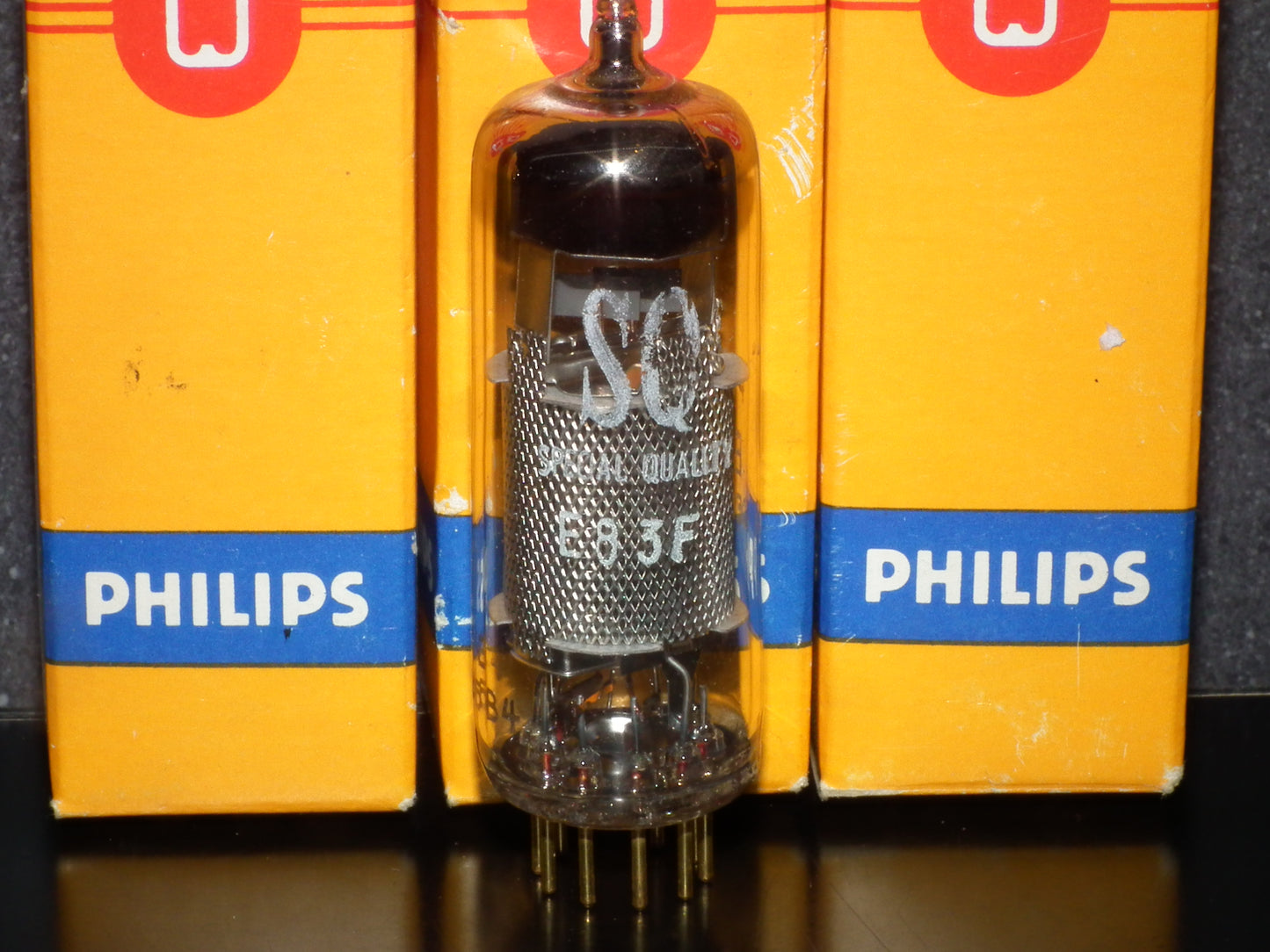 E83F Philips 6689 NOS NIB Heerlen Big round getter LOW Noise