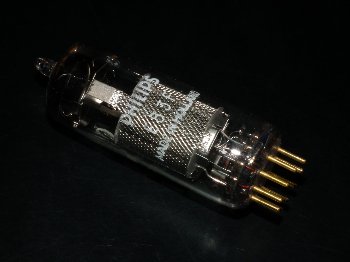 E83F Philips 6689 NOS NIB Heerlen Big round getter LOW Noise