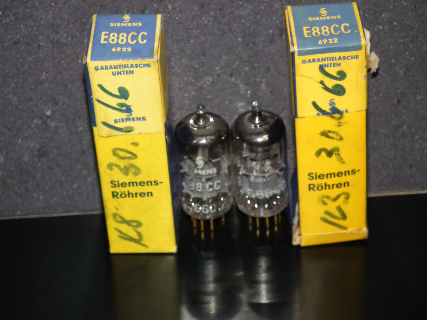 Siemens E88CC 6922 Matched Pair Used RARE GRAY SHIELD