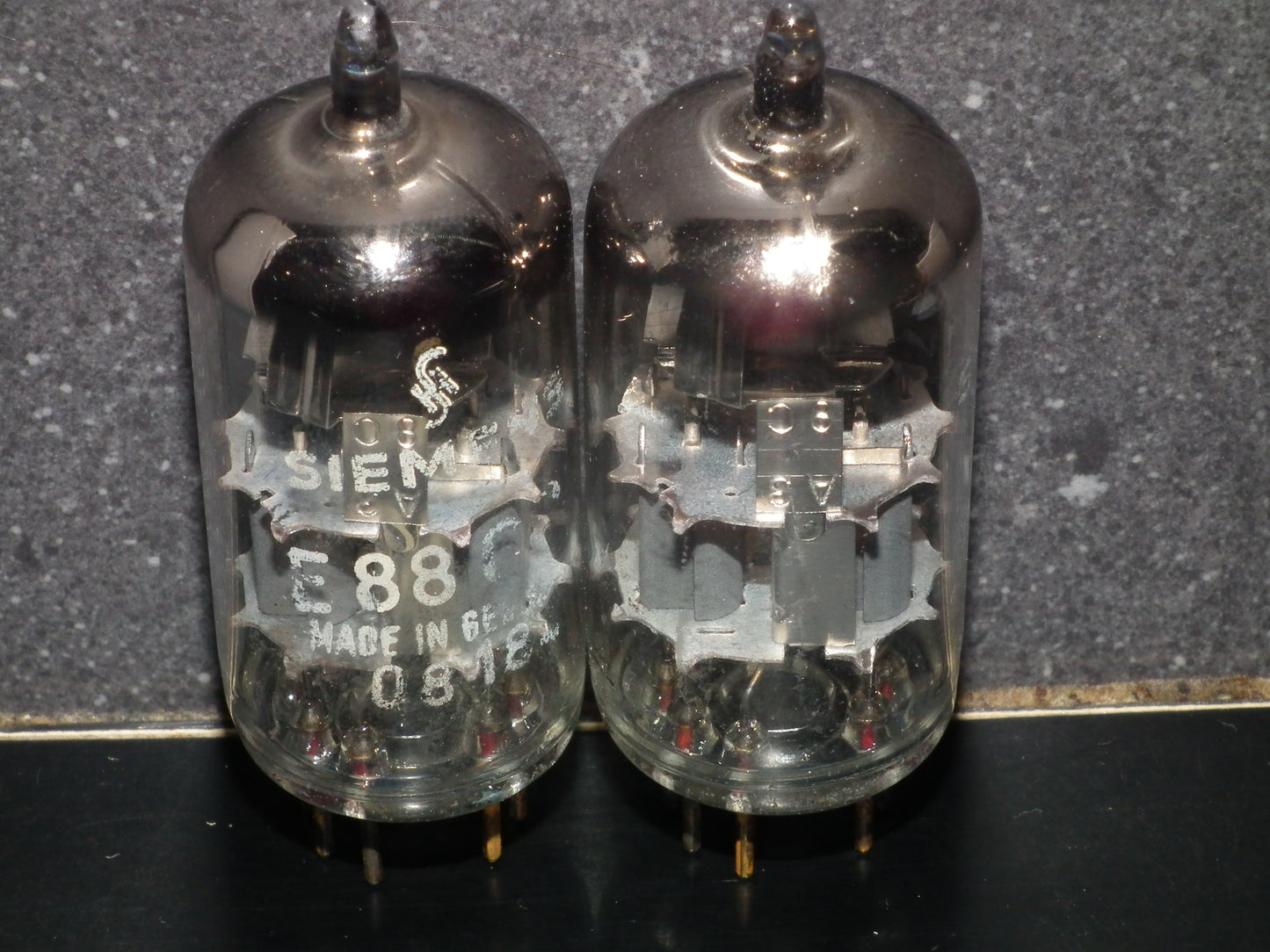 Siemens E88CC 6922 Used Tested 30% Pair (2 tubes)