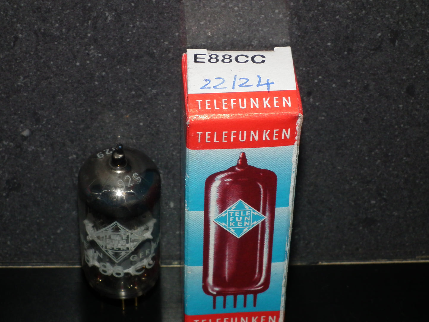 E88CC Telefunken 6922 Tested NOS 140% Diamond Bottom Ulm West Germany