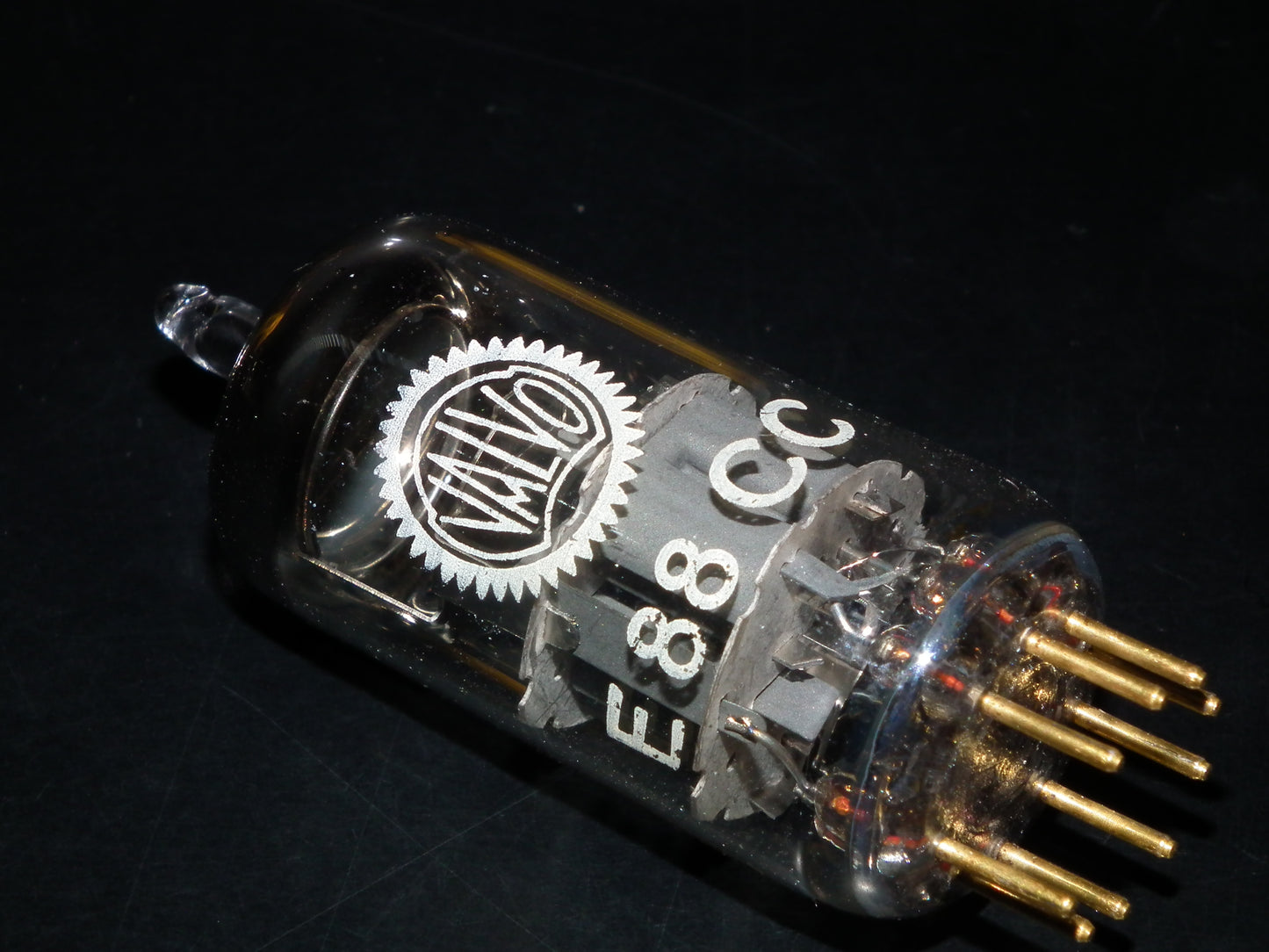 E88CC Valvo 6922 NOS NIB Heerlen 60s ECC88 6DJ8 Single Tube