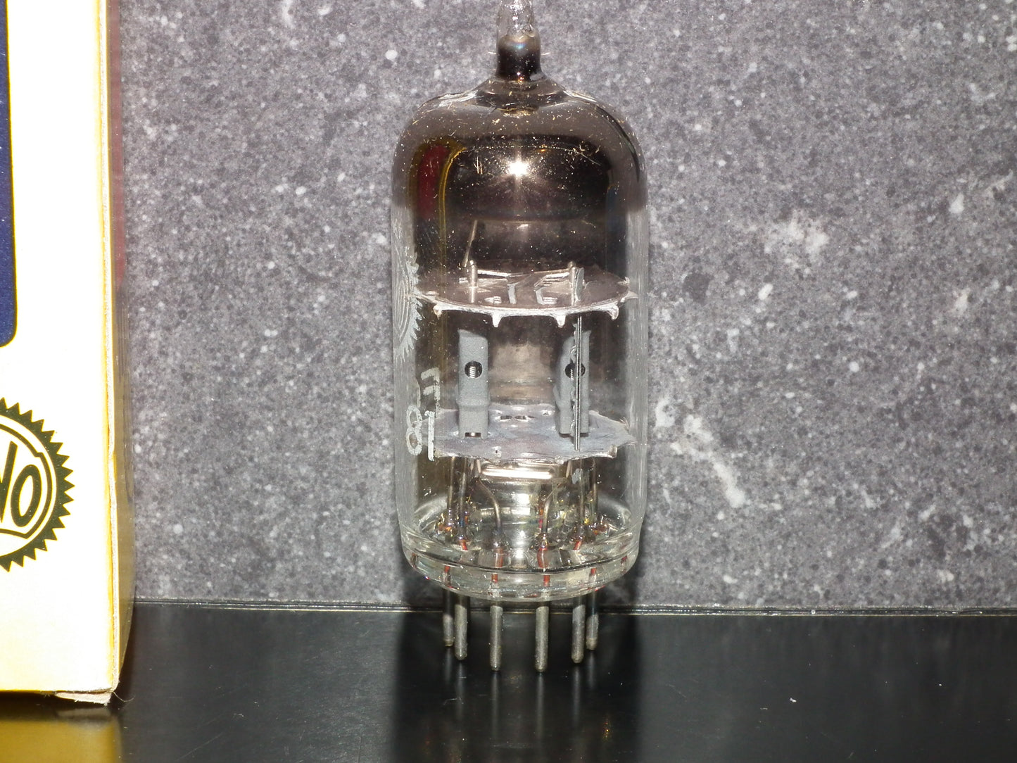 ECC81 Valvo 12AT7 NOS NIB