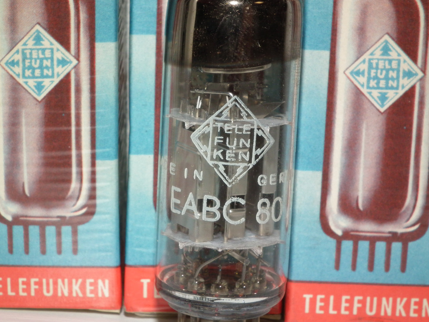 EABC80 Telefunken 6T8 6AK8Berlin Sealed Diamond Bottom <>